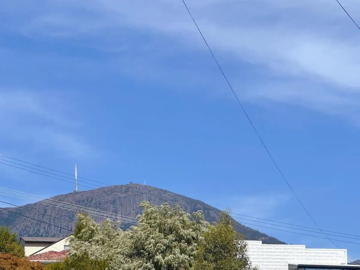 Wellesley Mountain House Near City Hobart